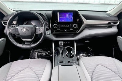 2023 Toyota HIGHLANDER LE