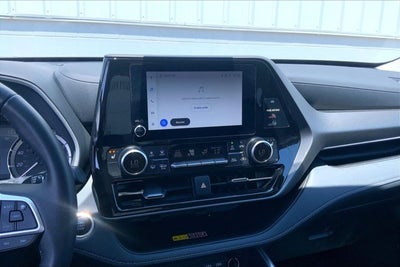 2025 Toyota Highlander XLE
