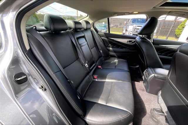 2022 INFINITI Q50 LUXE