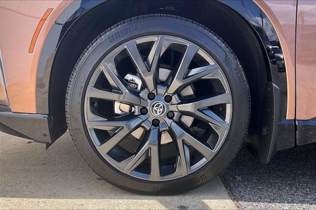 2025 Toyota Crown Signia Limited