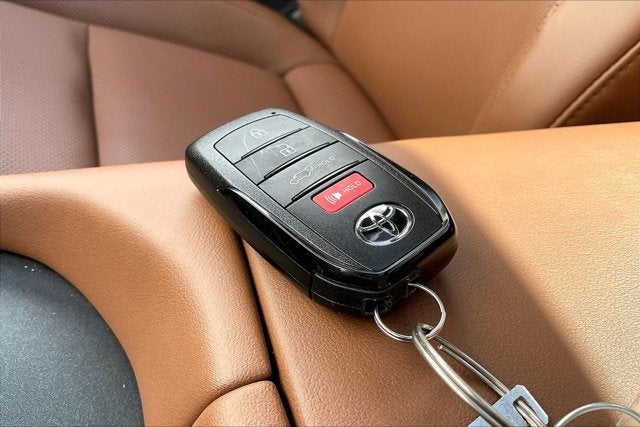 2025 Toyota Crown Signia Limited