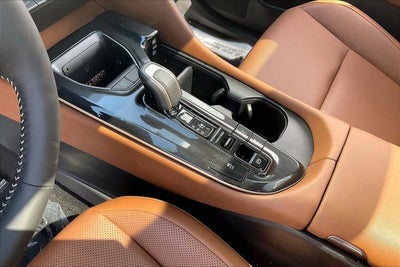 2025 Toyota Crown Signia Limited