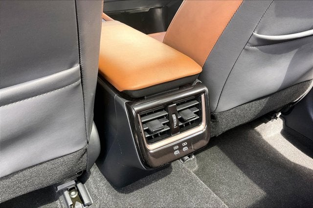 2025 Toyota Crown Signia Limited