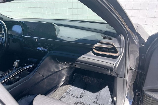2024 Toyota Toyota Crown Platinum