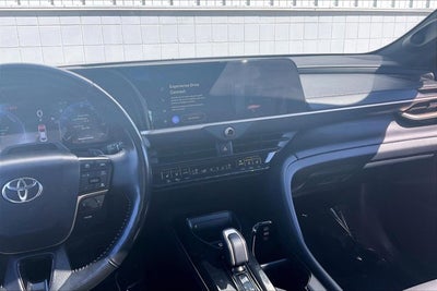 2024 Toyota Toyota Crown Platinum