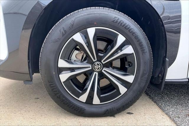 2024 Toyota bZ4X XLE