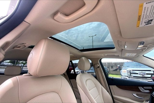 2022 Mercedes-Benz GLC-Class GLC 300