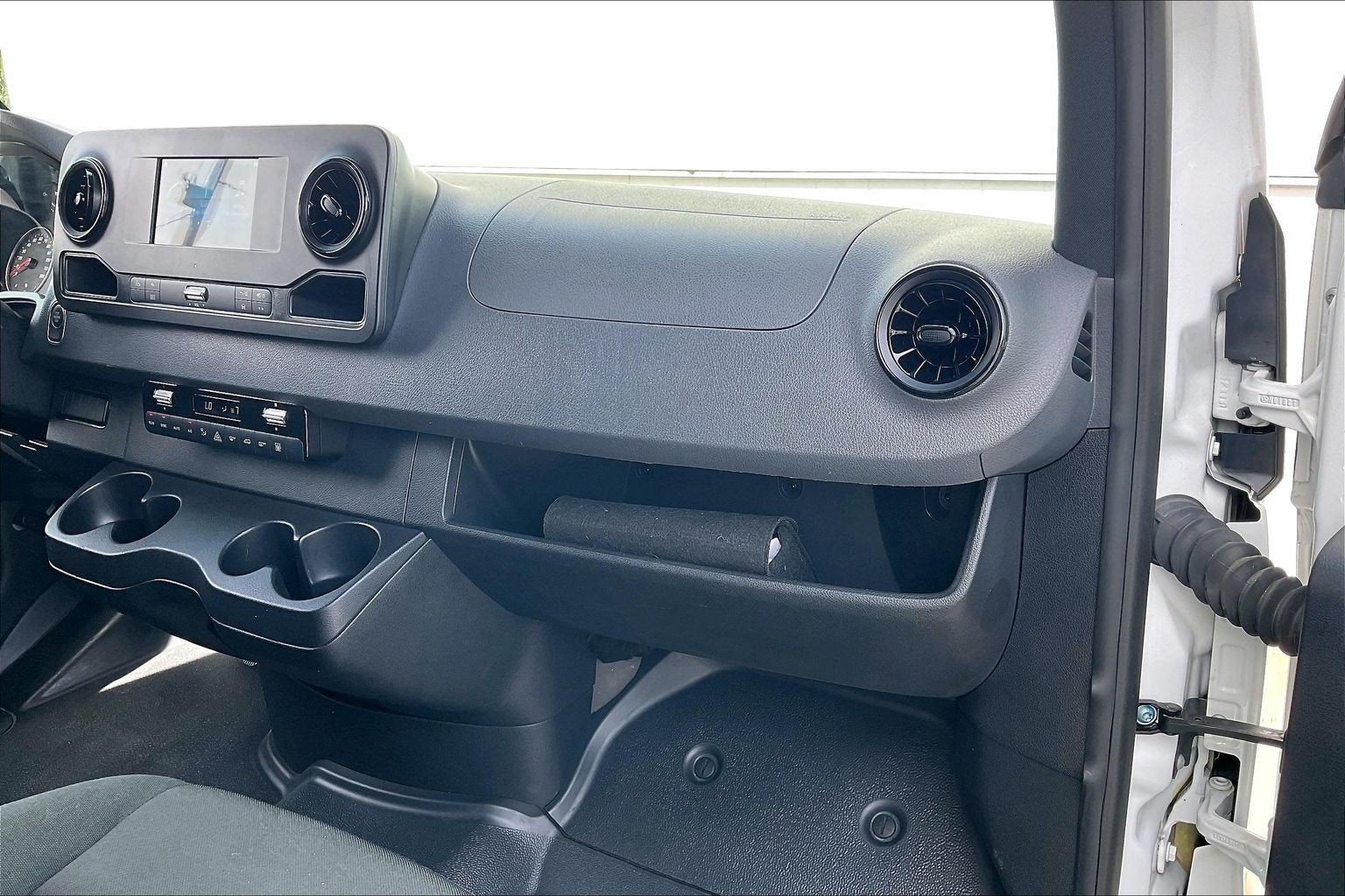 2024 Mercedes-Benz Sprinter Passenger 144 WB