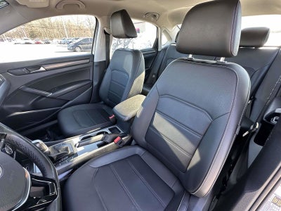 2020 Volkswagen Passat 2.0T R-Line