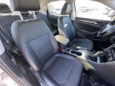 2020 Volkswagen Passat 2.0T R-Line