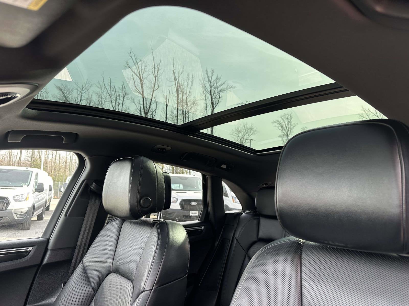 2018 Porsche Macan Base