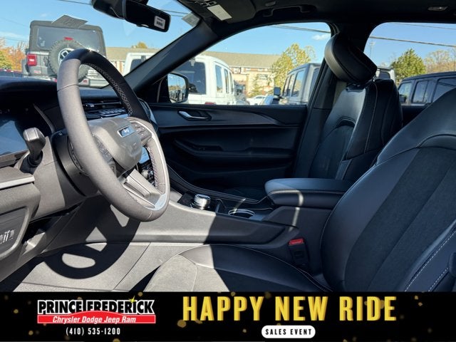 2025 Jeep Grand Cherokee 4WD