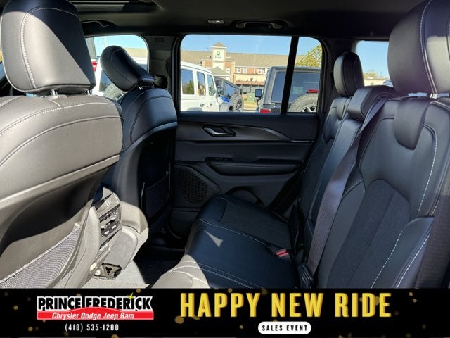 2025 Jeep Grand Cherokee 4WD