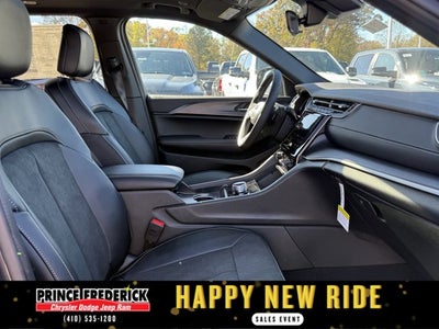 2025 Jeep Grand Cherokee 4WD