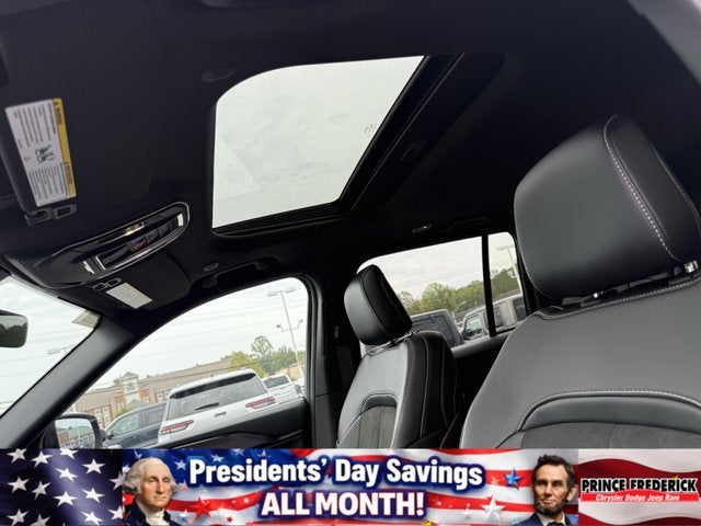 2025 Jeep Grand Cherokee 4WD