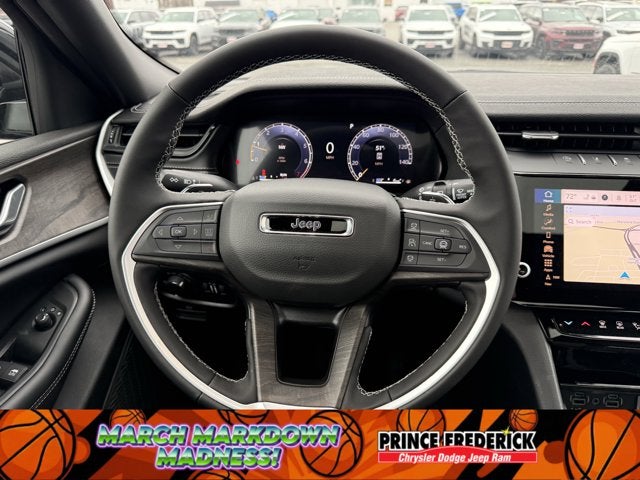 2026 Jeep Grand Cherokee Laredo Altitude