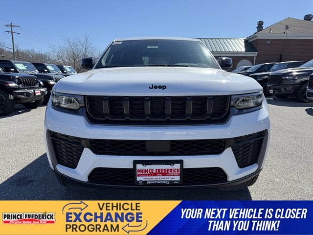 2026 Jeep Grand Cherokee Laredo Altitude