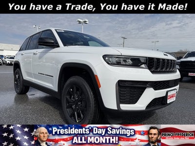 2026 Jeep Grand Cherokee Laredo Altitude