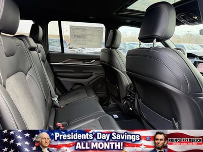 2026 Jeep Grand Cherokee Laredo Altitude