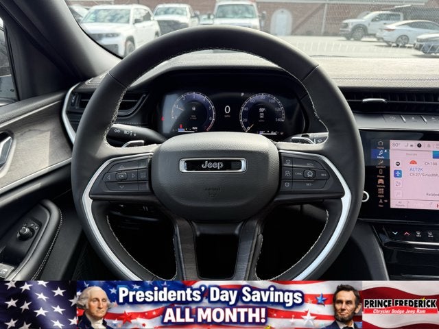 2026 Jeep Grand Cherokee Laredo Altitude