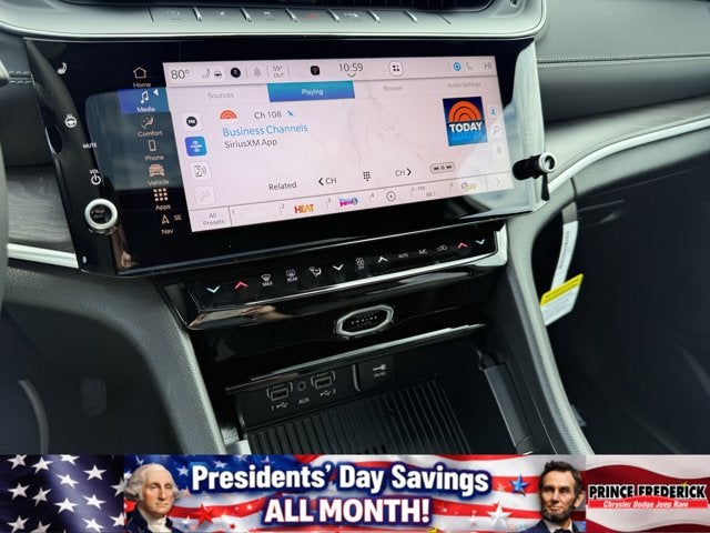 2026 Jeep Grand Cherokee Laredo Altitude