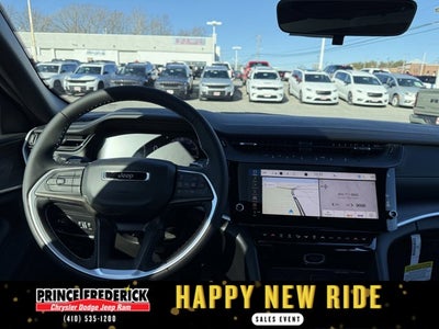 2026 Jeep Grand Cherokee Laredo Altitude