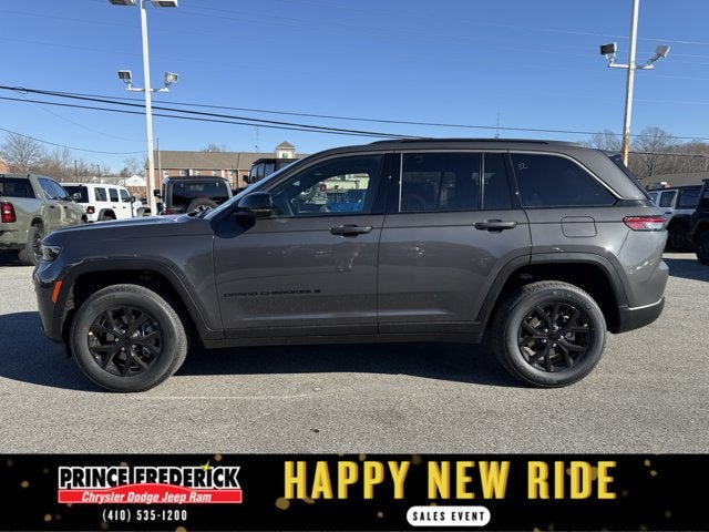 2026 Jeep Grand Cherokee Laredo Altitude