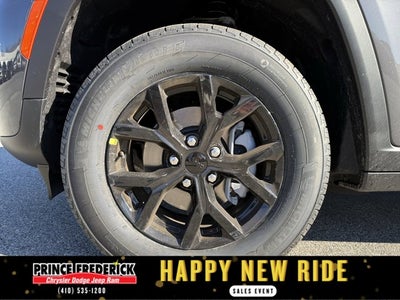 2026 Jeep Grand Cherokee Laredo Altitude