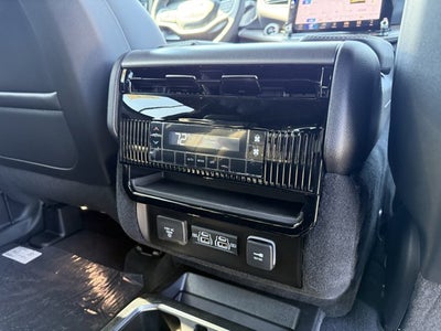 2026 Jeep Grand Wagoneer Base