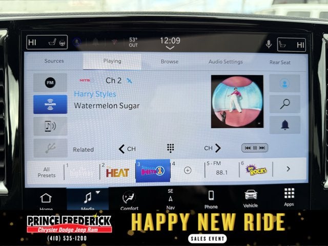 2026 Chrysler Pacifica Select