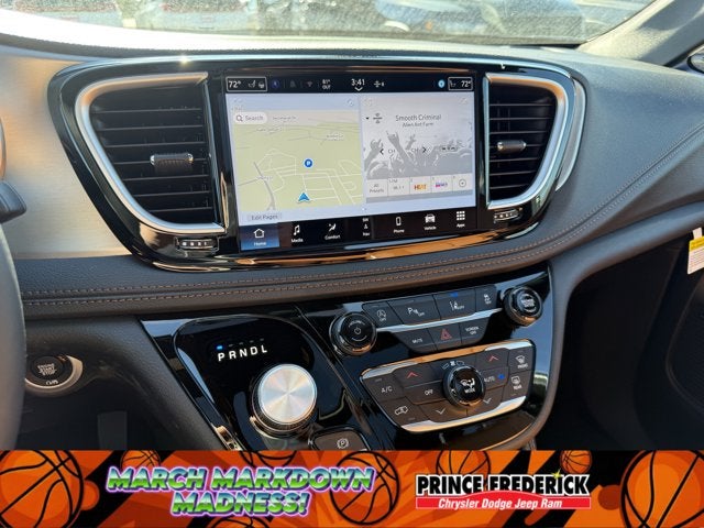 2026 Chrysler Pacifica Pinnacle