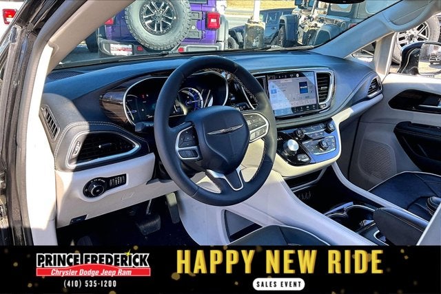 2023 Chrysler Pacifica Hybrid Limited