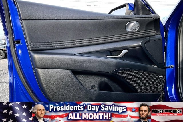 2022 Hyundai Elantra Limited