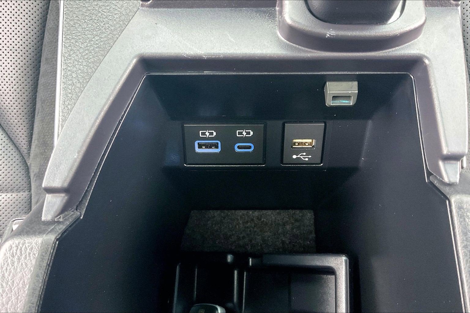 2022 Toyota Avalon Hybrid XSE Nightshade