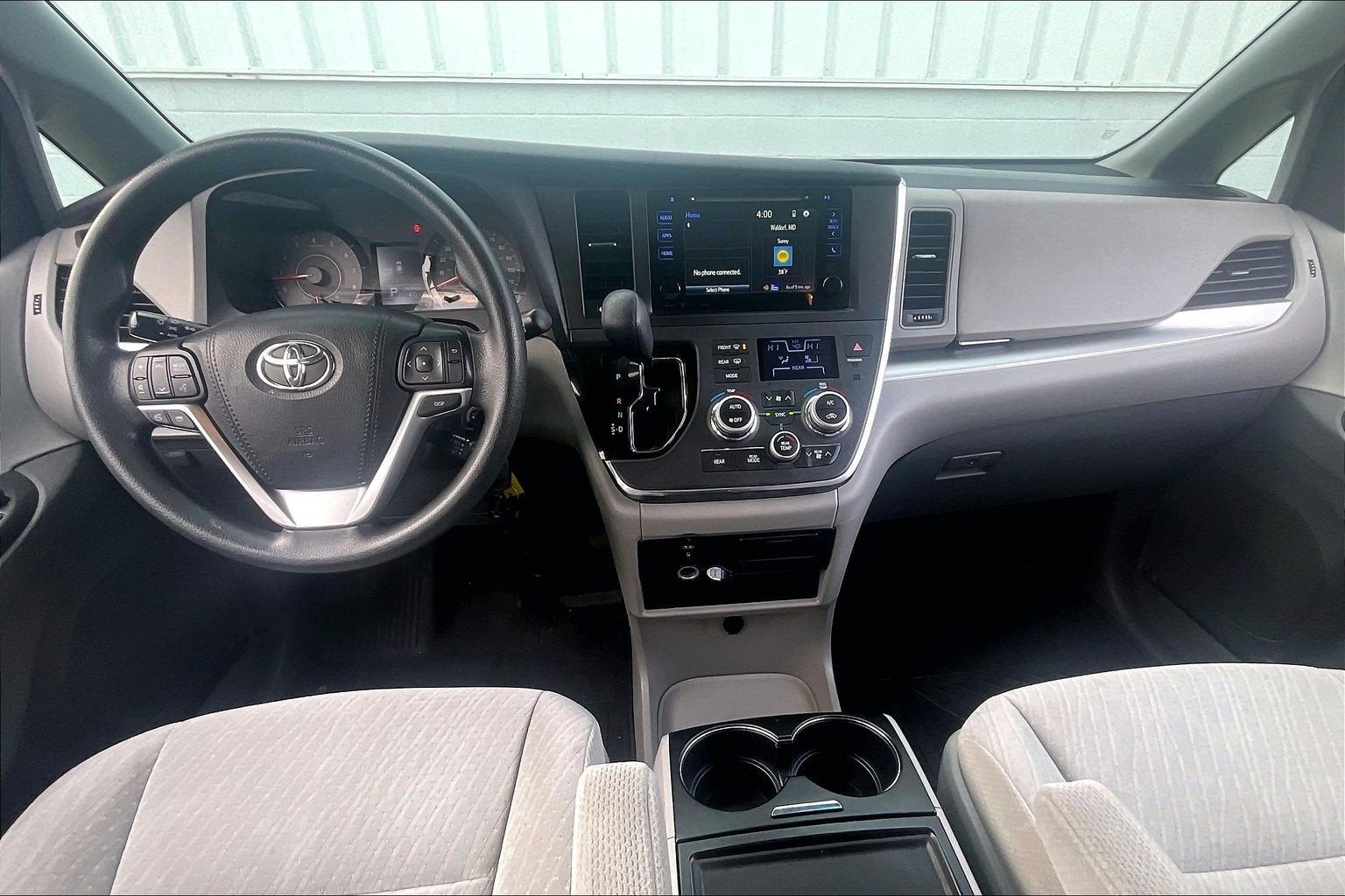 2017 Toyota Sienna LE