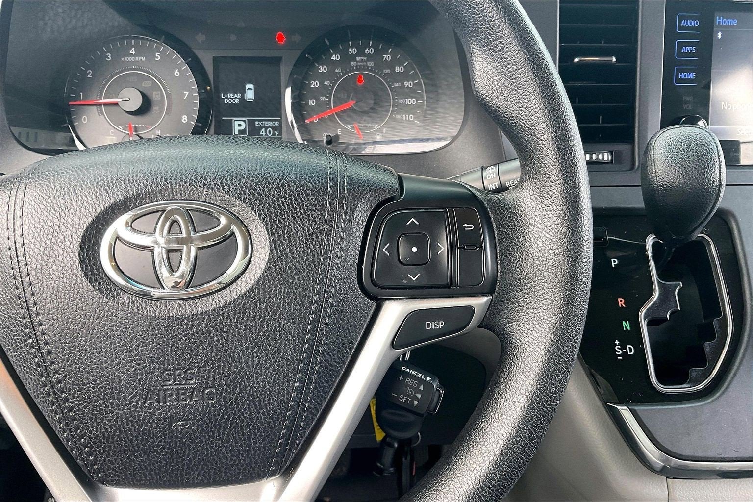 2017 Toyota Sienna LE