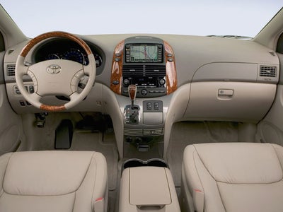 2010 Toyota Sienna XLE