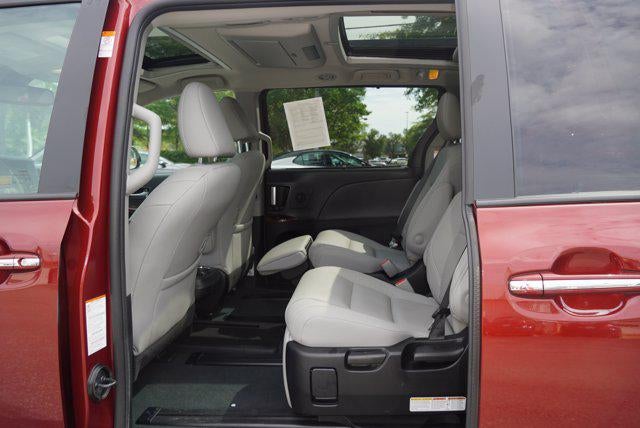 2019 Toyota Sienna Limited Premium