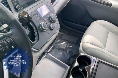 2019 Toyota Sienna XLE