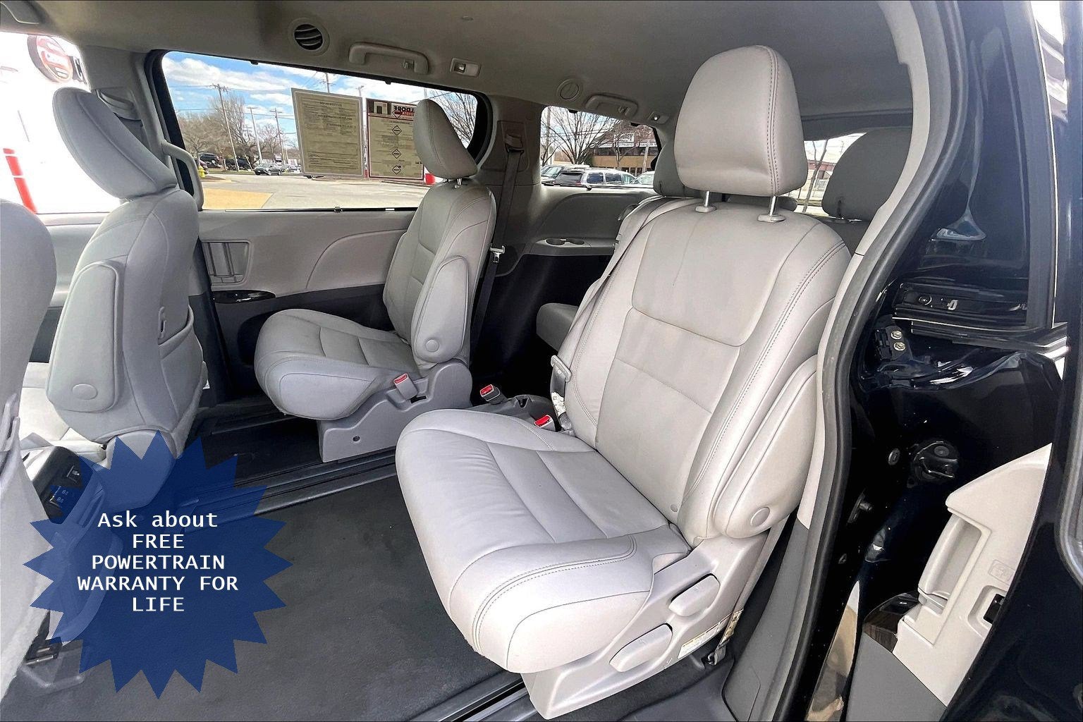 2019 Toyota Sienna XLE