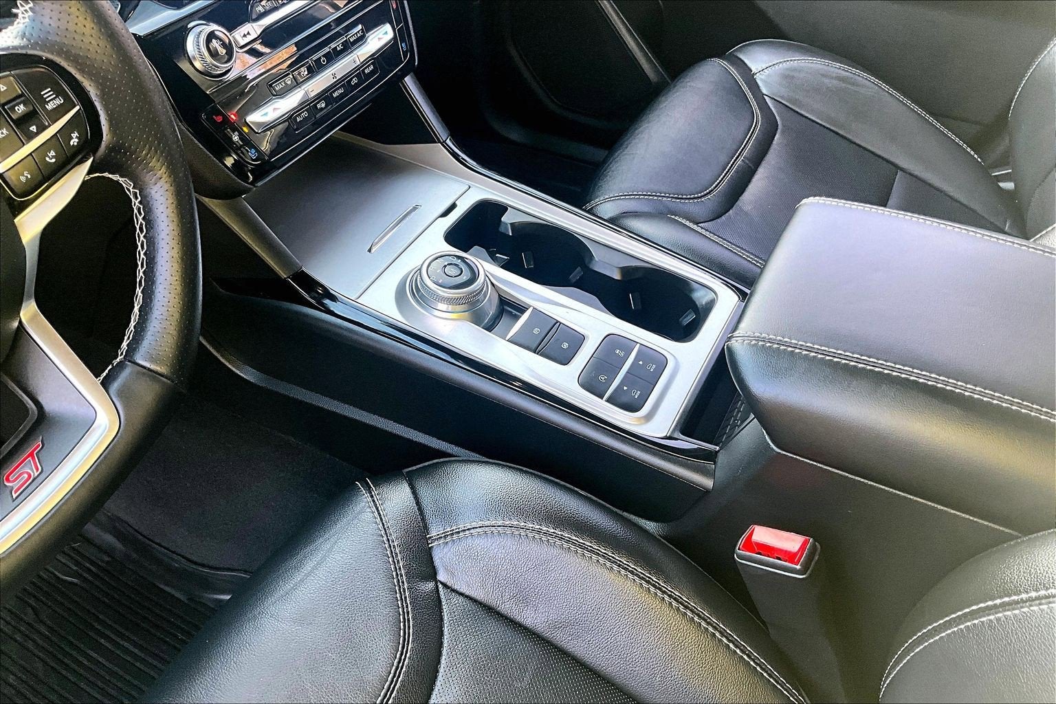 2022 Ford Explorer ST PERFORMANCE PKG