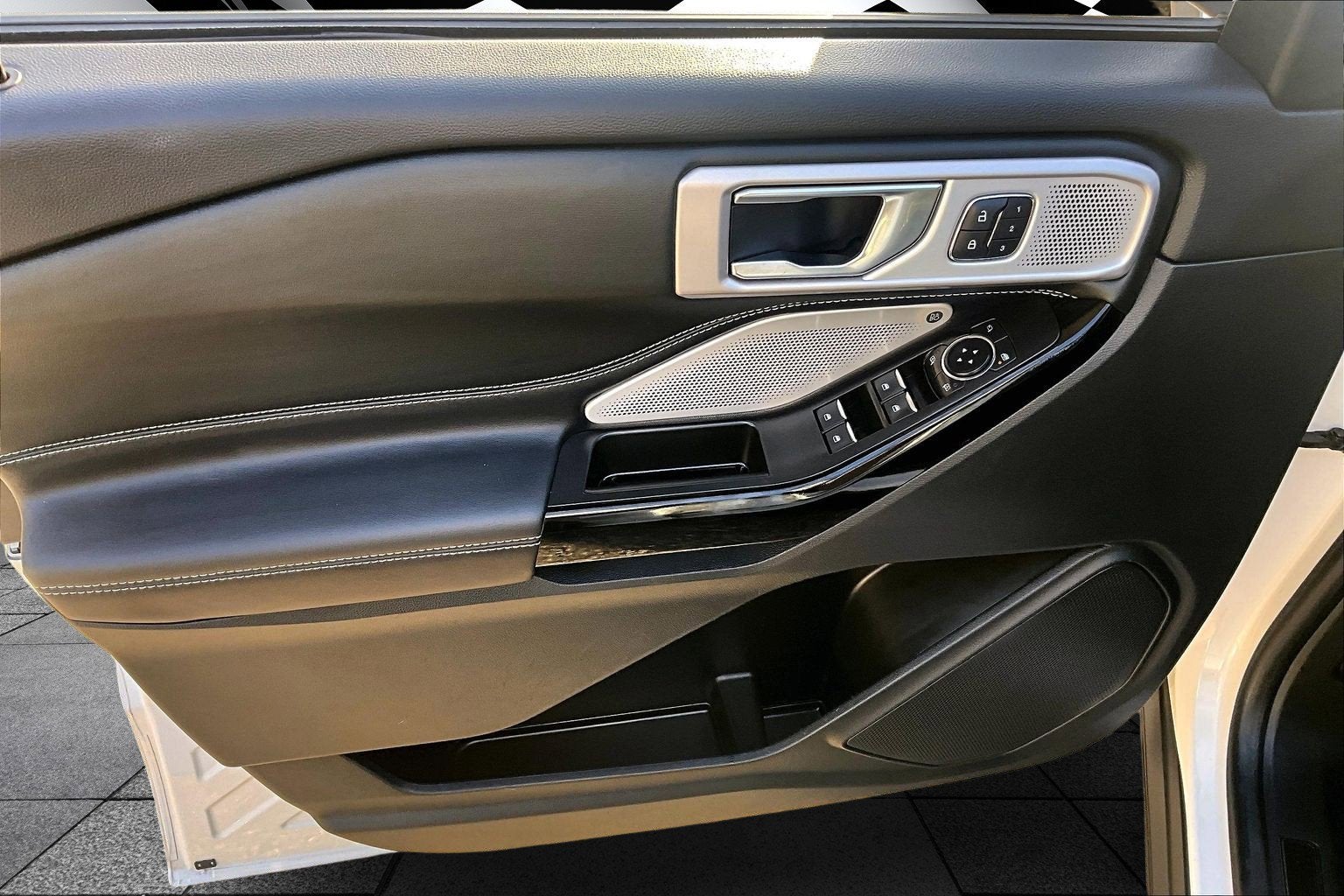 2022 Ford Explorer ST PERFORMANCE PKG