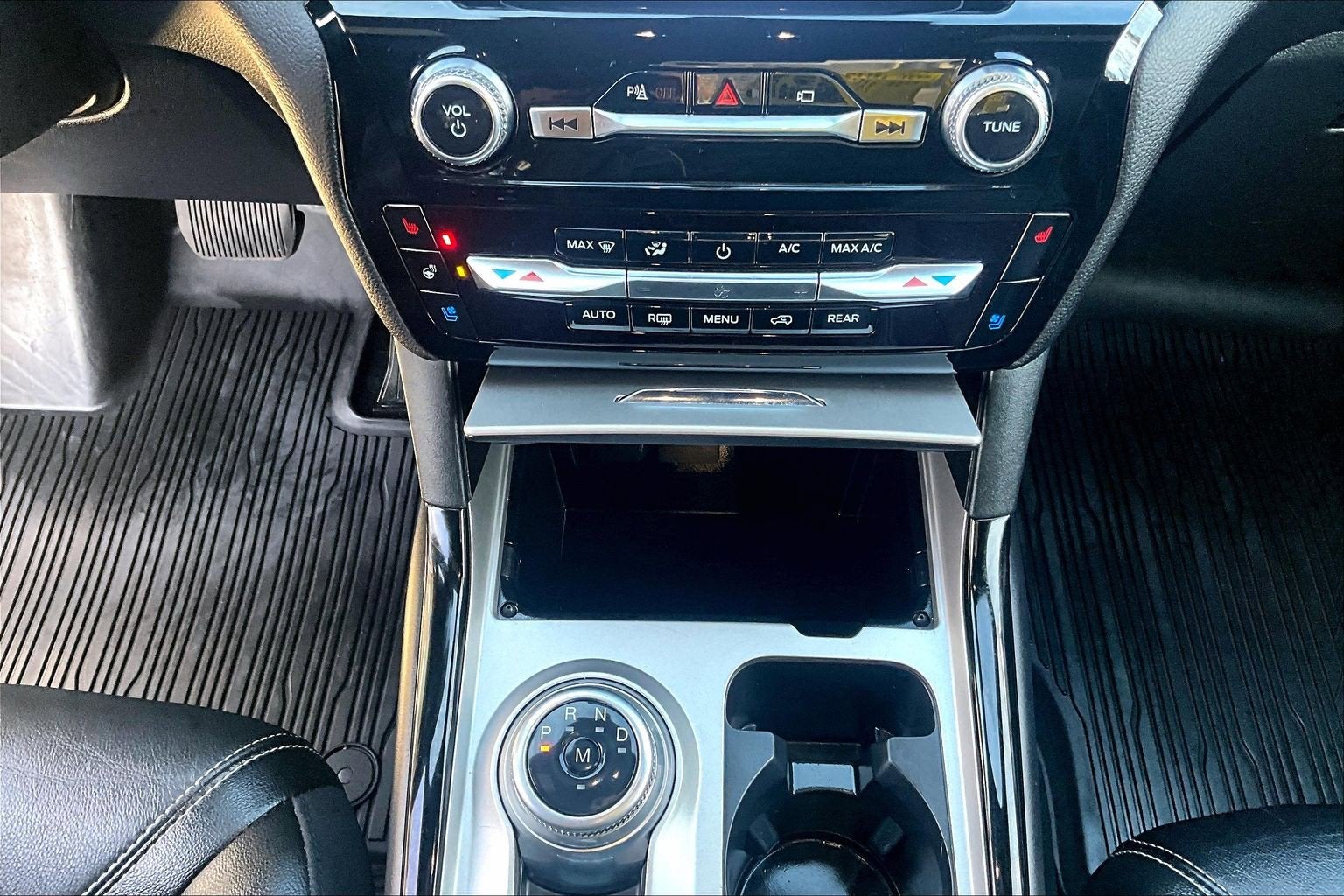 2022 Ford Explorer ST PERFORMANCE PKG