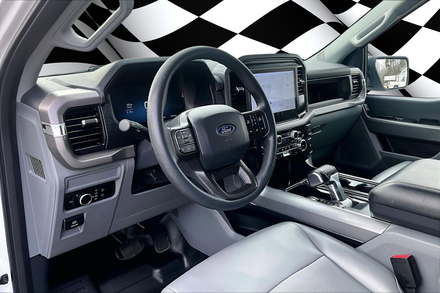 2025 Ford F-150 Lightning Pro