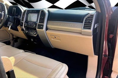 2017 Ford Super Duty F-250 SRW Lariat