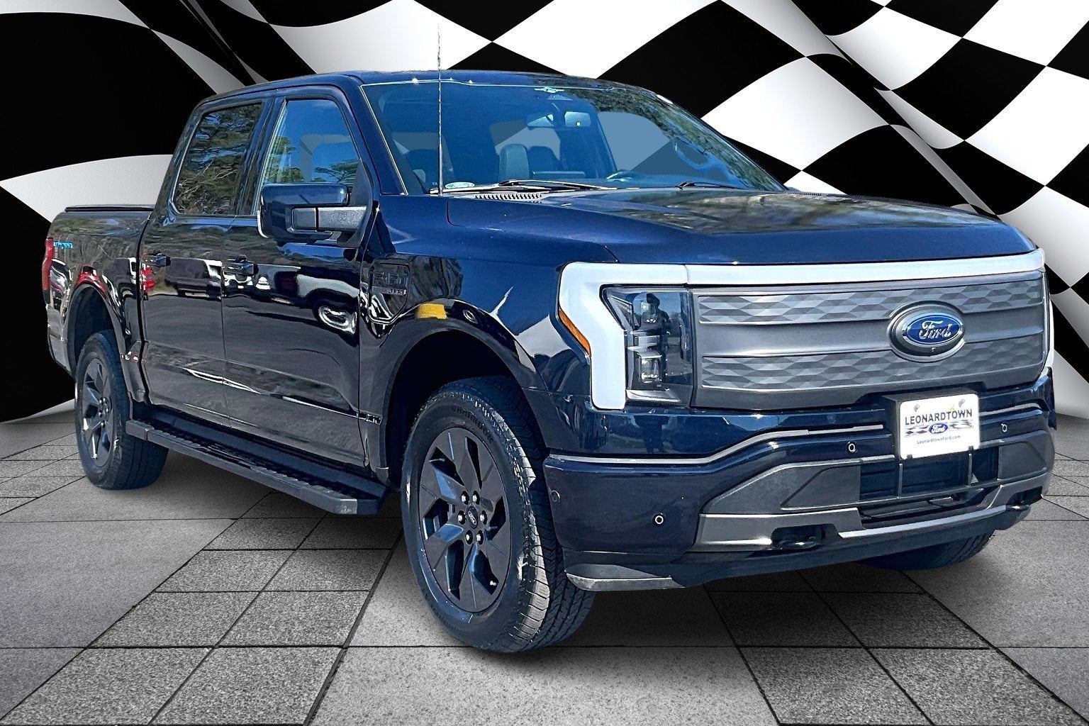 2023 Ford F-150 Lightning LARIAT LONG RANGE PANO ROOF