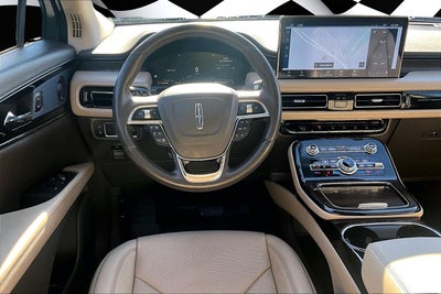 2022 Lincoln Nautilus Reserve