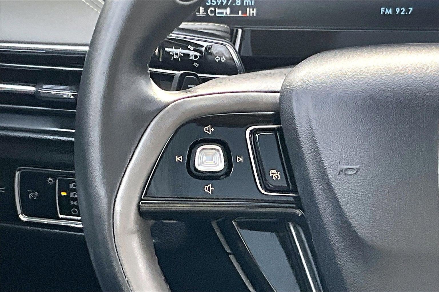 2023 Lincoln Corsair LUXURY PANO ROOF