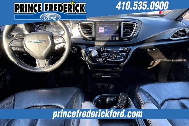 2020 Chrysler Pacifica Hybrid Touring L