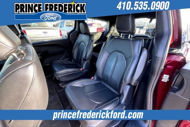 2020 Chrysler Pacifica Hybrid Touring L